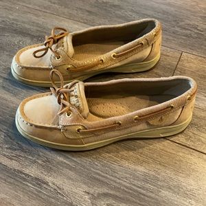 Sperry top sliders